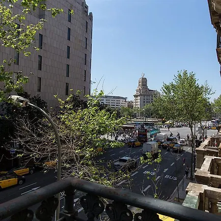 Izaila Plaza Catalunya Gæstehus