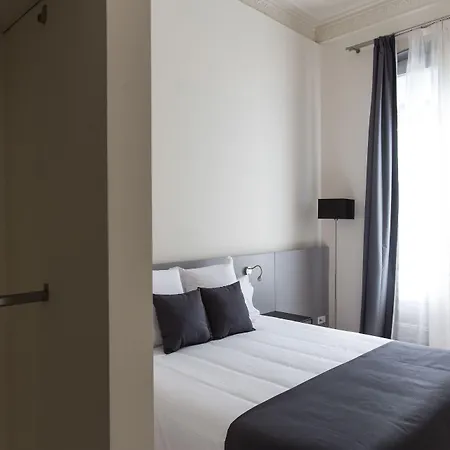 Izaila Plaza Catalunya 4*