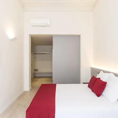 Izaila Plaza Catalunya Gæstehus 3*